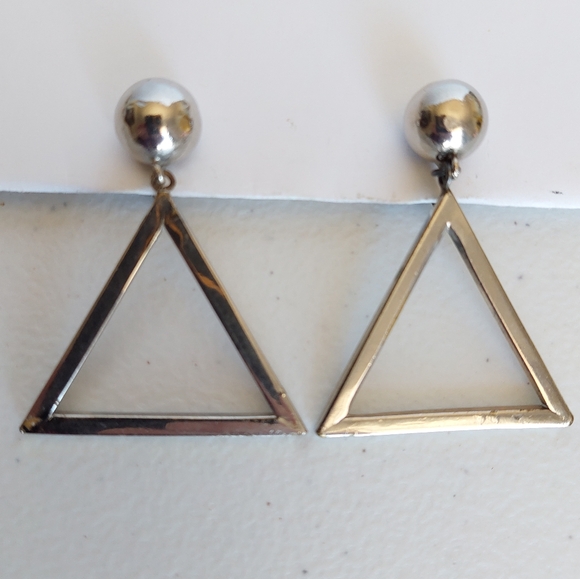 SOLD Vtg Silver Toned MCM Dangle Large Triangle Clip On Earrings - Picture 1 of 5